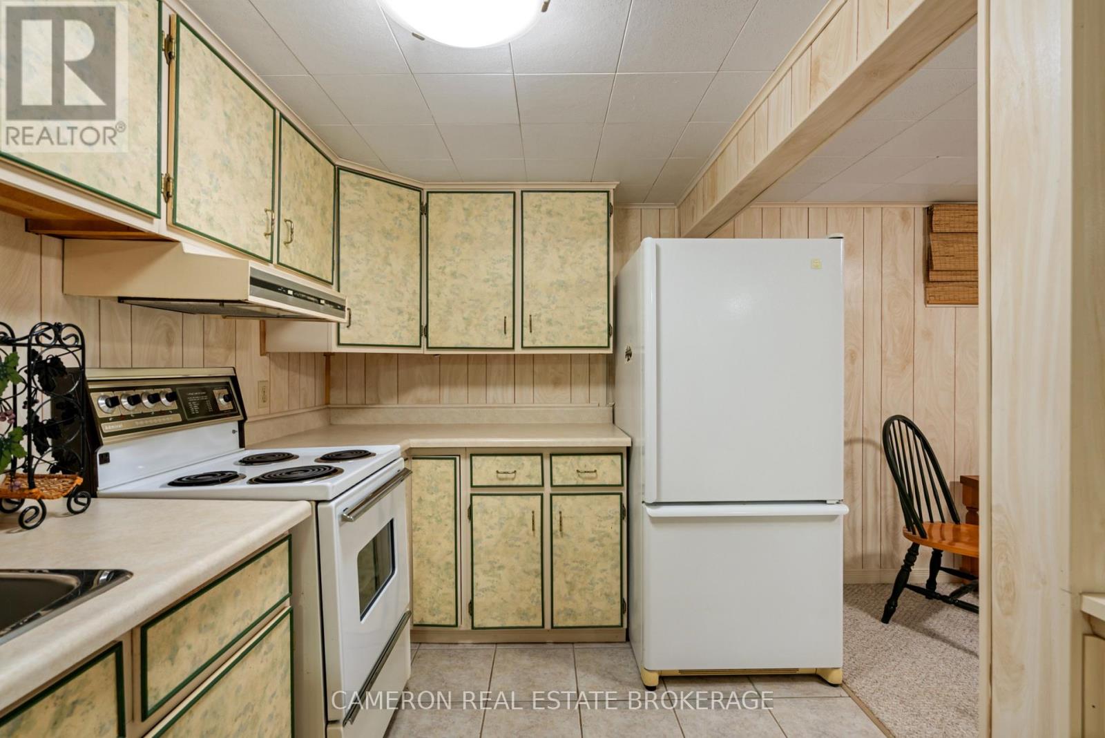 421 BEACH AVENUE - 17
