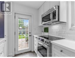 5 Beaufield Avenue, Toronto, ON M4G3R2 Photo 11