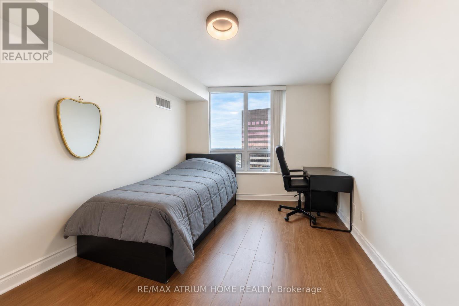 #2320 25 GREENVIEW AVENUE - 22
