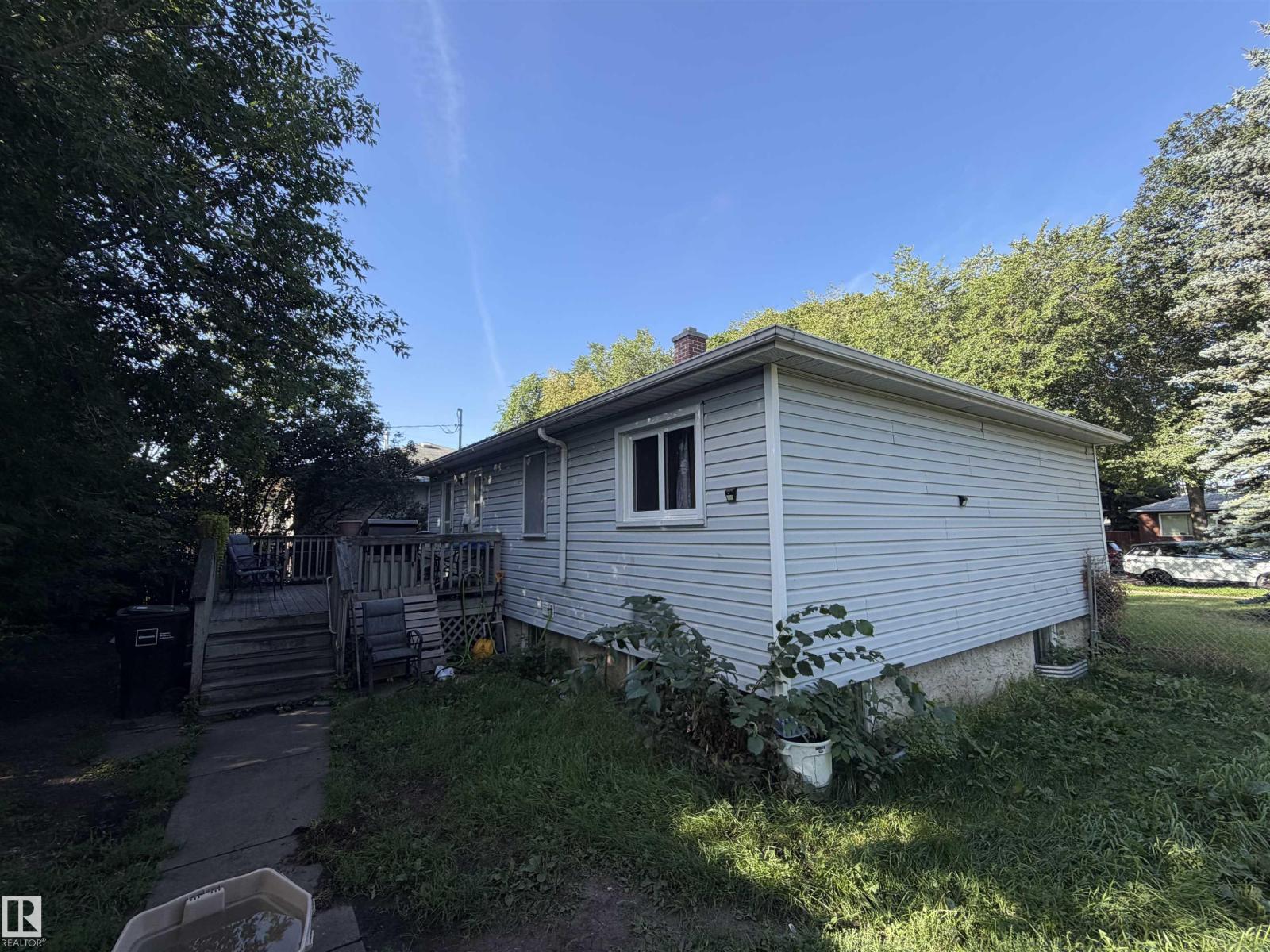 12245 81 ST NW - 2