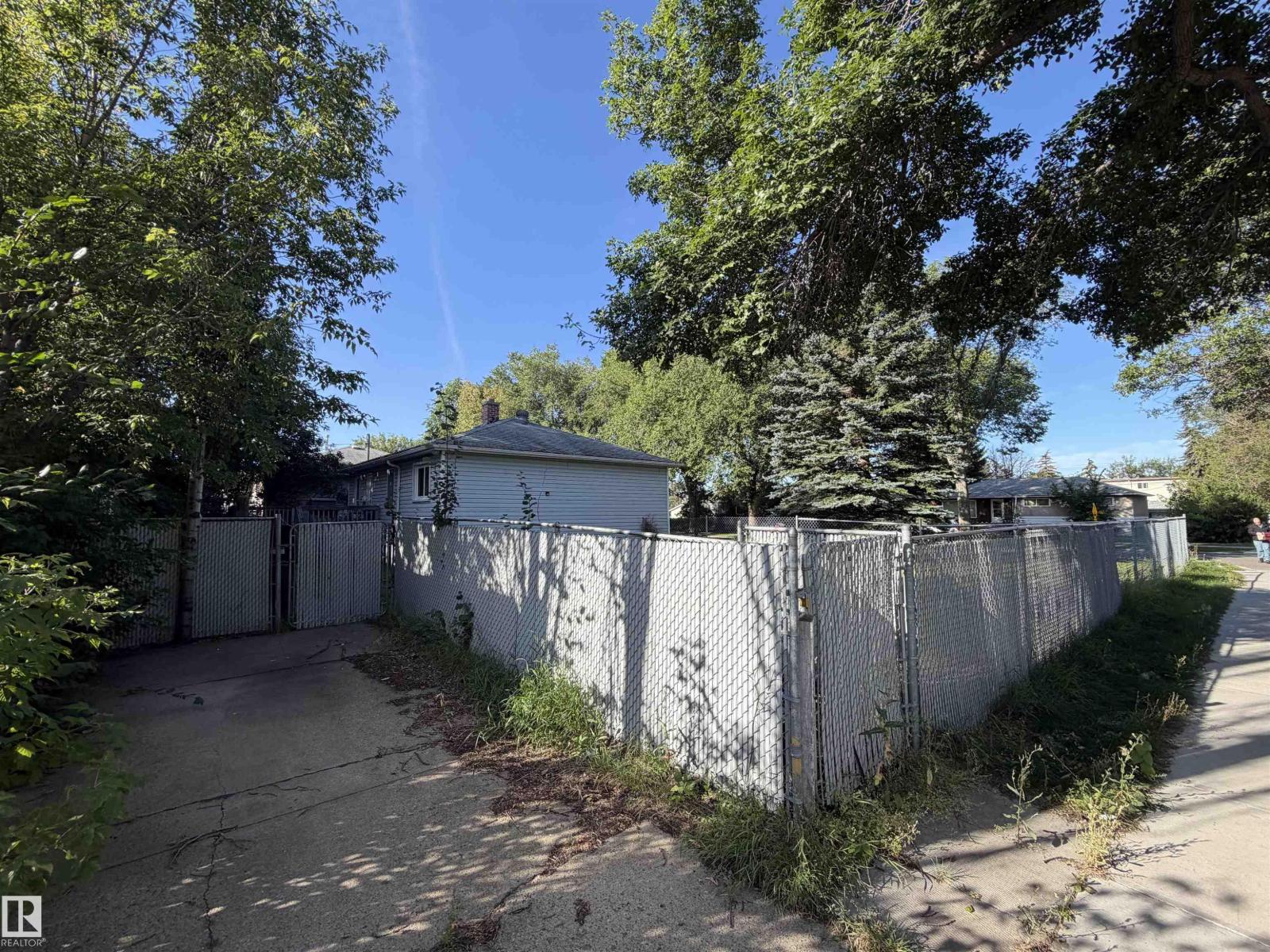 12245 81 ST NW - Image 7