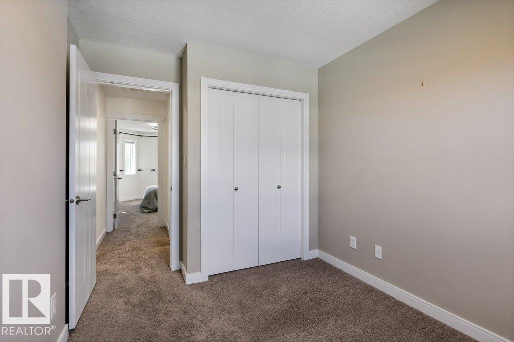 #19 150 EVERITT DR - 27