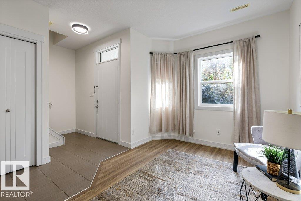 #19 150 EVERITT DR - 3