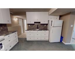 9813 152 St Nw, Edmonton, AB T5P1X2 Photo 21