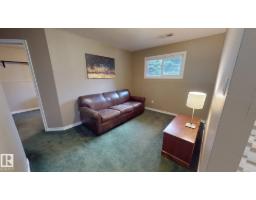9813 152 St Nw, Edmonton, AB T5P1X2 Photo 28