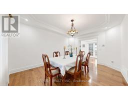 12 Mackay Drive, Richmond Hill, ON L4C6P1 Photo 14