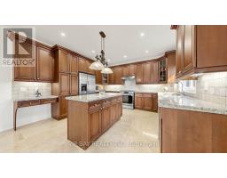 12 Mackay Drive, Richmond Hill, ON L4C6P1 Photo 22