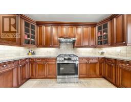 12 Mackay Drive, Richmond Hill, ON L4C6P1 Photo 23