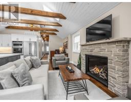 Living room - 41 Ringley Avenue, Toronto, ON M8Y1P3 Photo 7