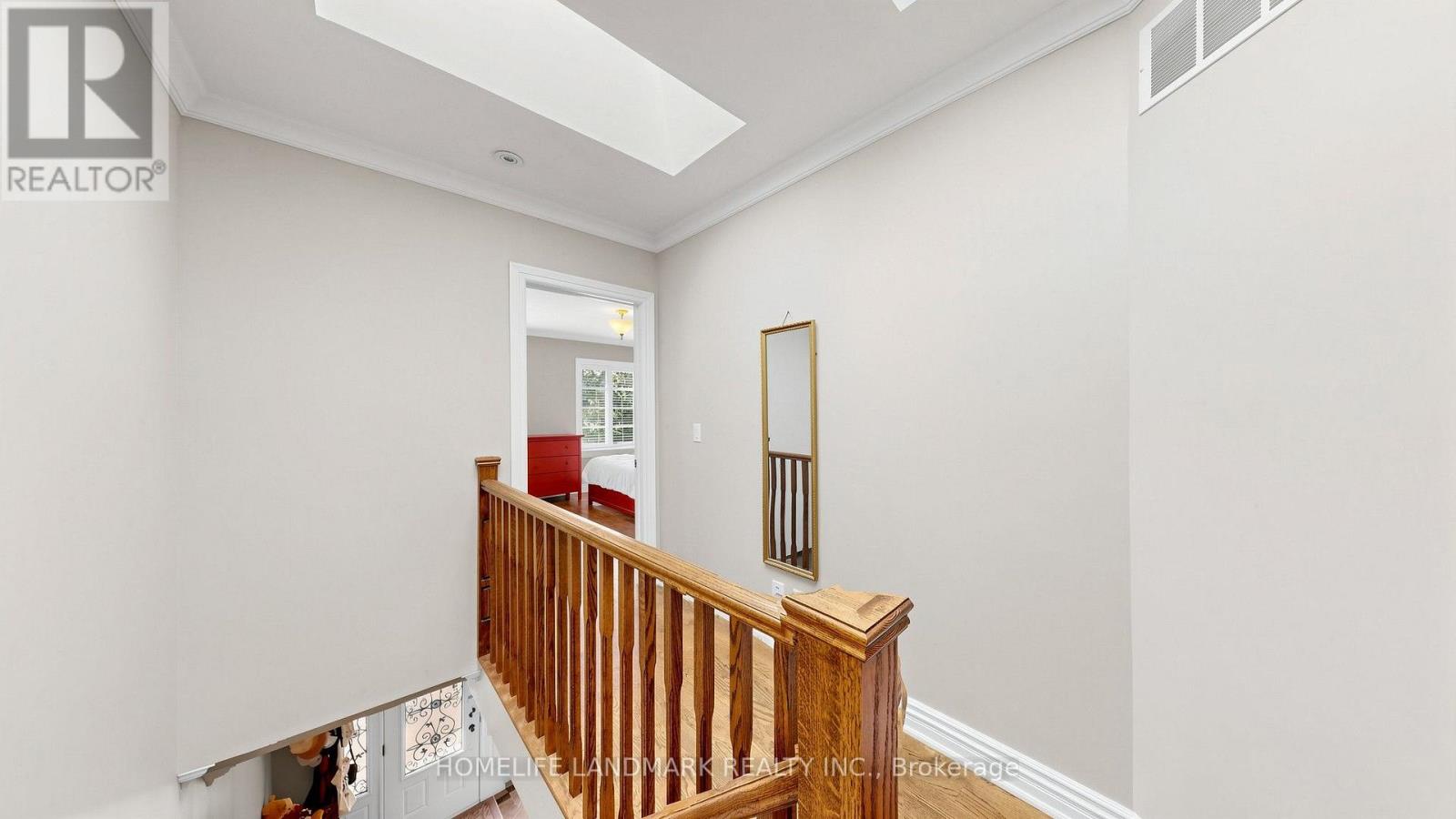 357 BARTLETT AVENUE N - 18