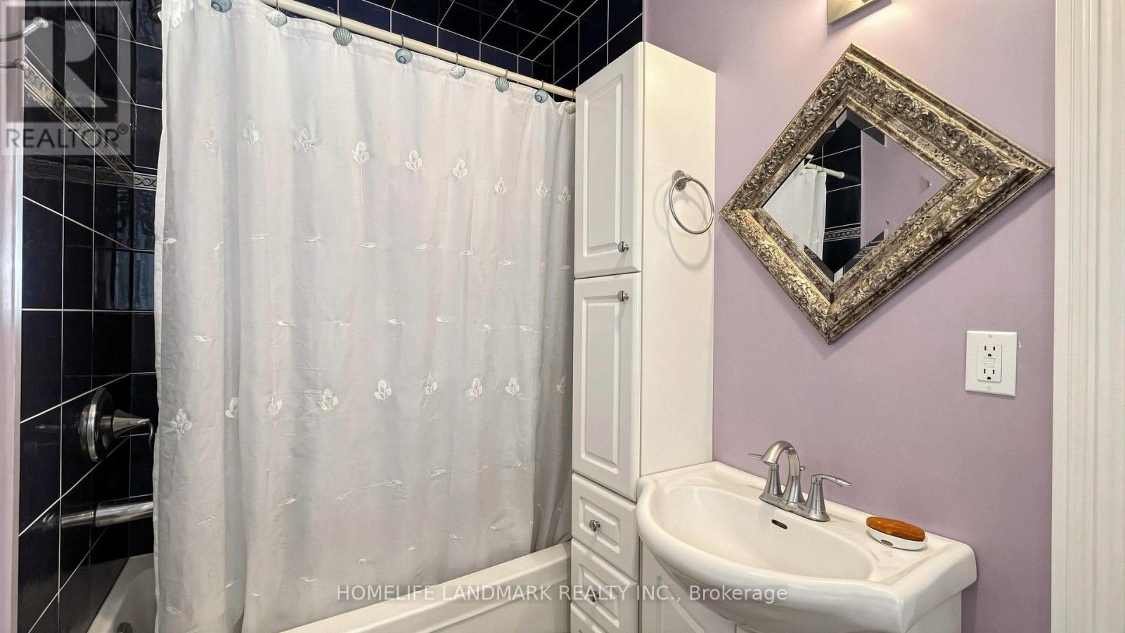 357 BARTLETT AVENUE N - Image 28