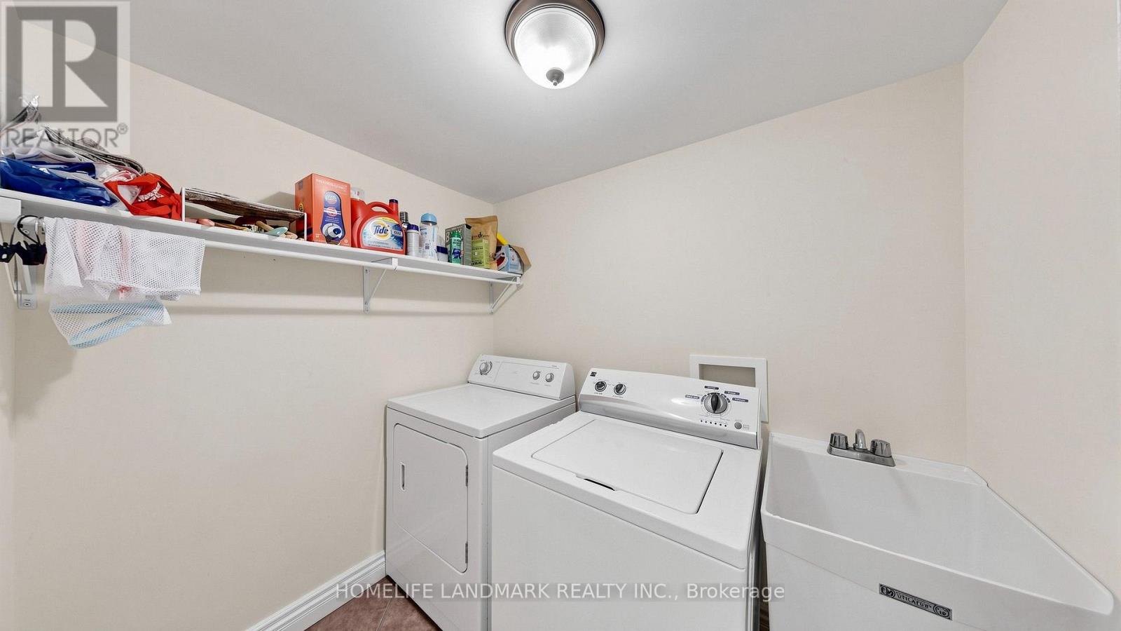 357 BARTLETT AVENUE N - 38