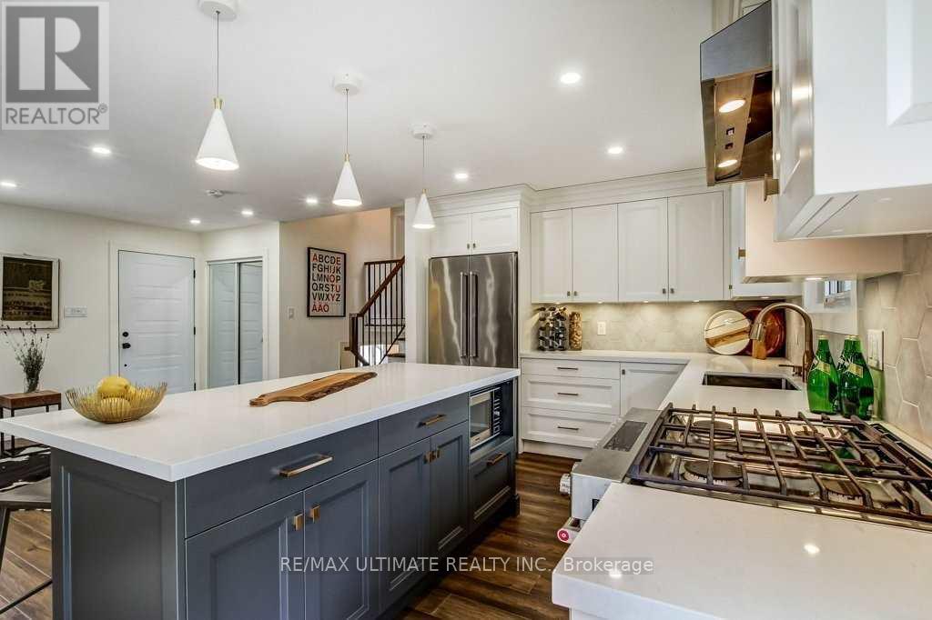 2391 WYANDOTTE DRIVE - 11