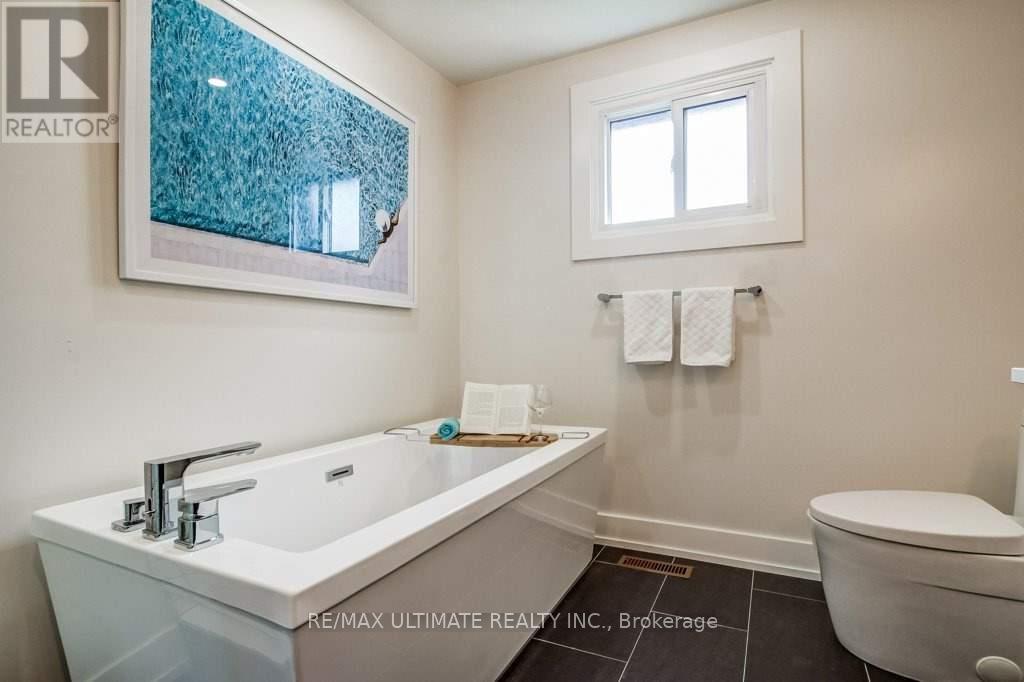 2391 WYANDOTTE DRIVE - 18