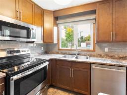 149 Sophia Street, Selkirk, MB R1A1X9 Photo 12