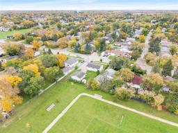 149 Sophia Street, Selkirk, MB R1A1X9 Photo 42
