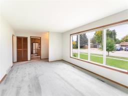 Recreation room - 149 Sophia Street, Selkirk, MB R1A1X9 Photo 7