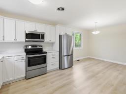 Laundry room - 20 Voyageur Way, La Broquerie, MB R0A0W0 Photo 10