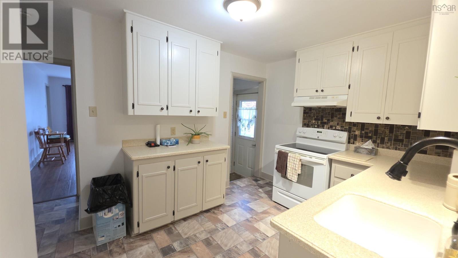 181 Crescent - 7