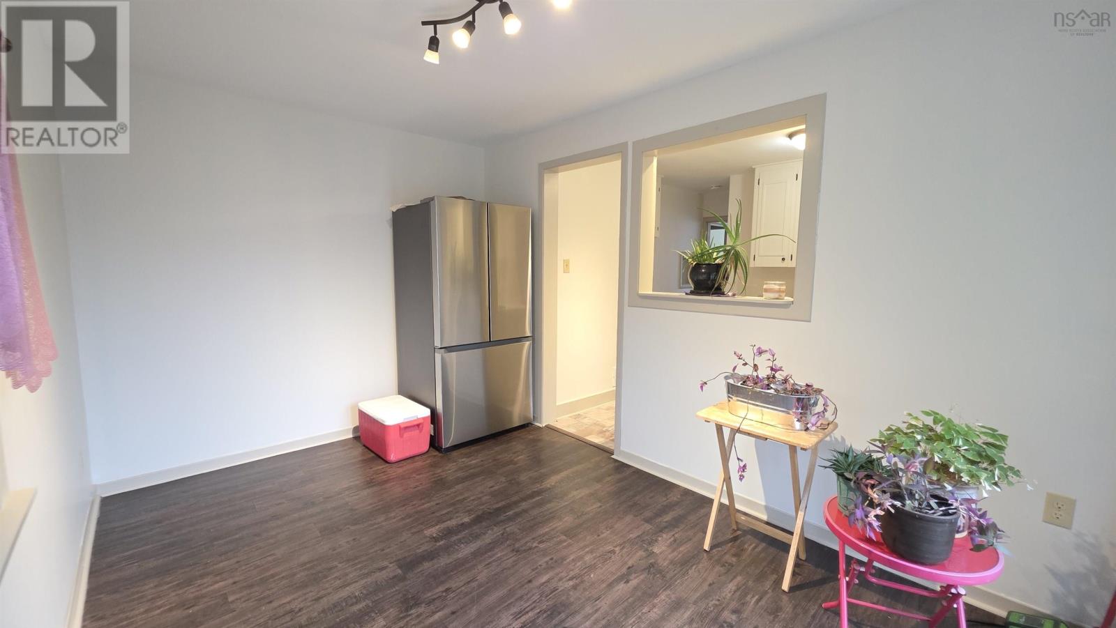 181 Crescent - 9