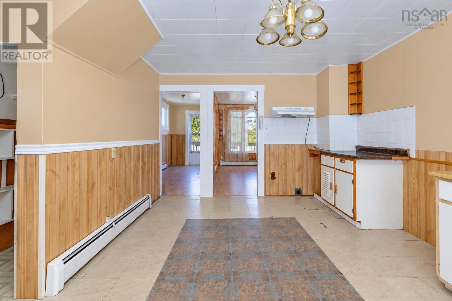 21 Railroad Street, 23 Rialroad. Street - 21