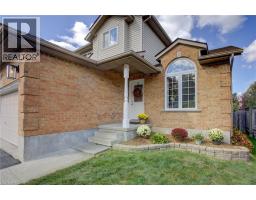 4pc Bathroom - 14 Cora Drive, Kitchener, ON N2N3C6 Photo 6