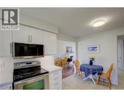 Family room - 14 Cora Drive, Kitchener, ON N2N3C6 Photo 13