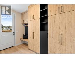 8313 47 Avenue Nw, Calgary, AB T3B1Z6 Photo 22