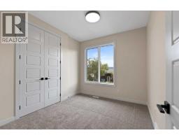 8313 47 Avenue Nw, Calgary, AB T3B1Z6 Photo 34
