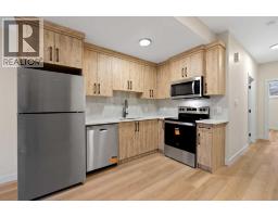 8313 47 Avenue Nw, Calgary, AB T3B1Z6 Photo 39