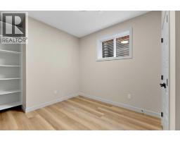 8313 47 Avenue Nw, Calgary, AB T3B1Z6 Photo 40