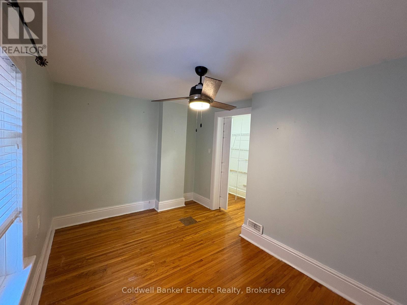 21 Sussex Street North, Kawartha Lakes, ON photo 10