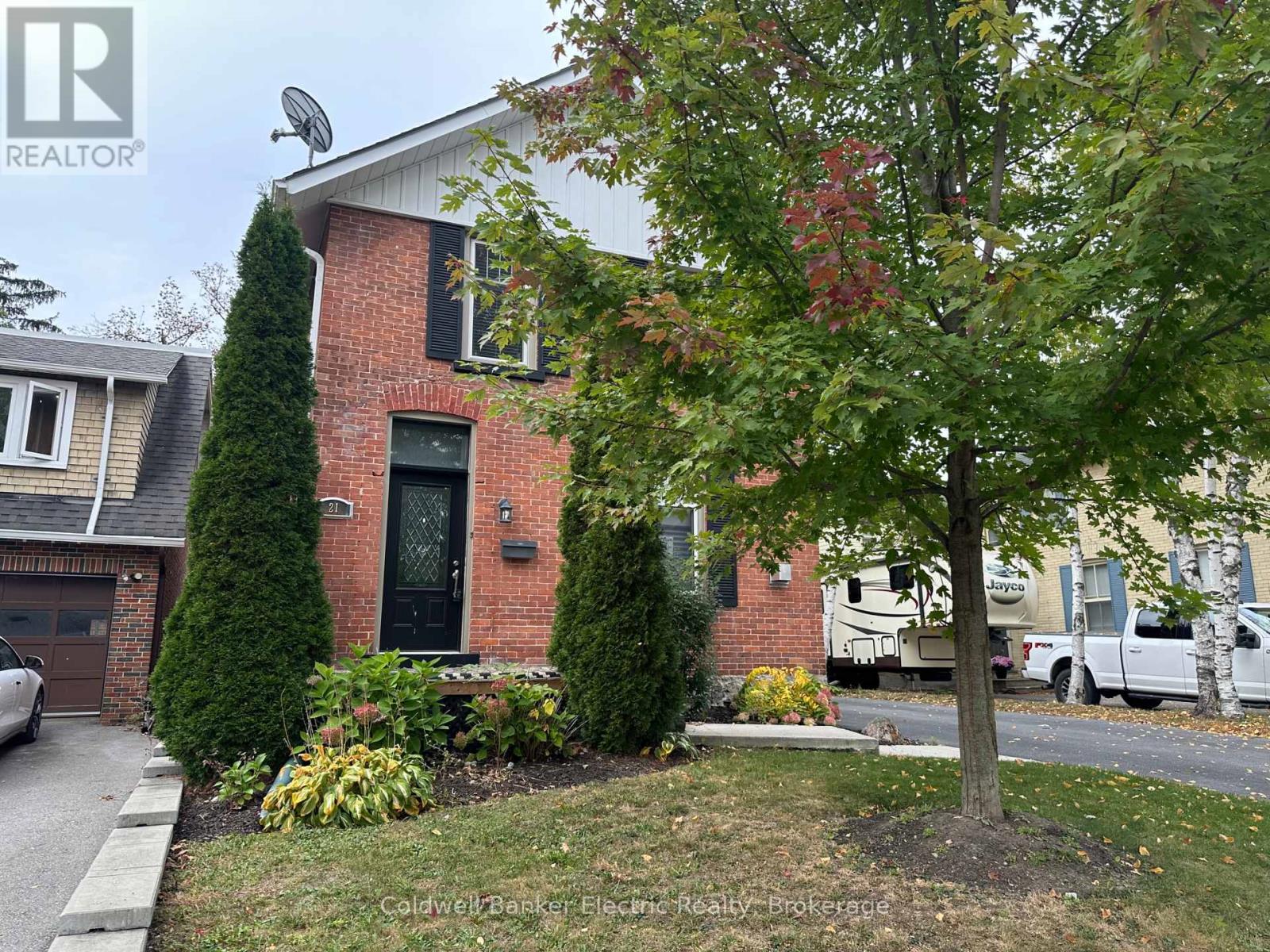 21 SUSSEX STREET N - 1