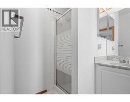 Bedroom - 28 Harvest Oak Drive Ne, Calgary, AB T3K4E2 Photo 10