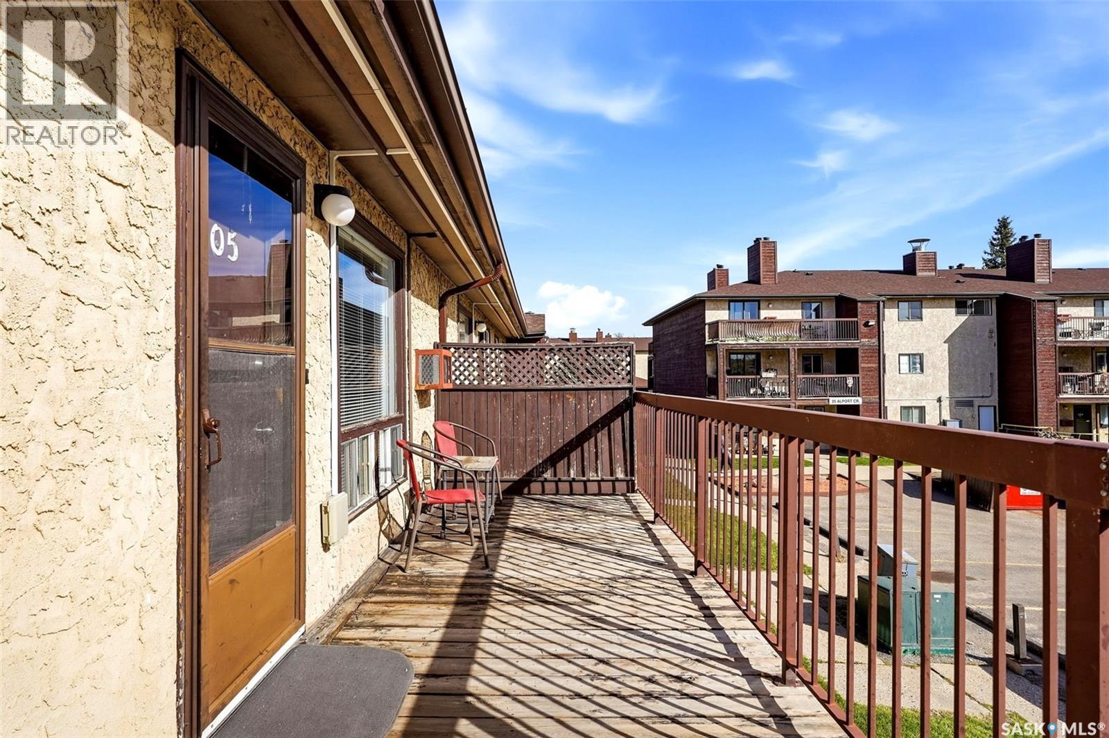 #205 55 Alport CRESCENT - Image 24