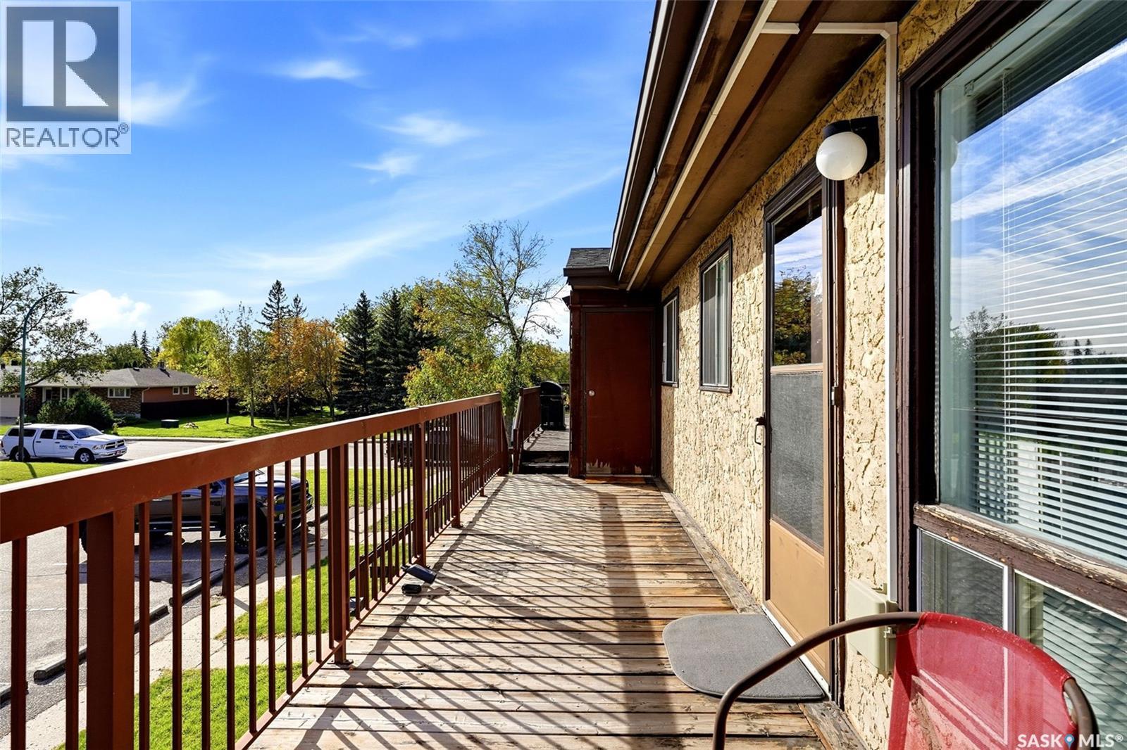 #205 55 Alport CRESCENT - 26