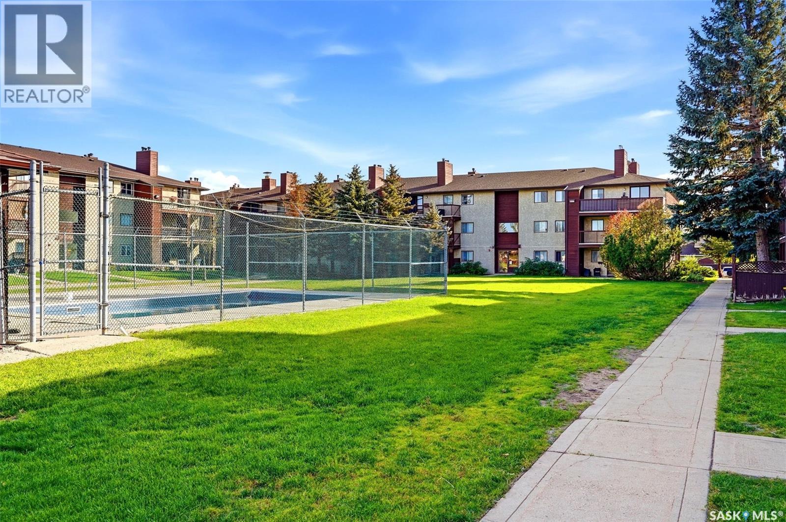 #205 55 Alport CRESCENT - Image 32
