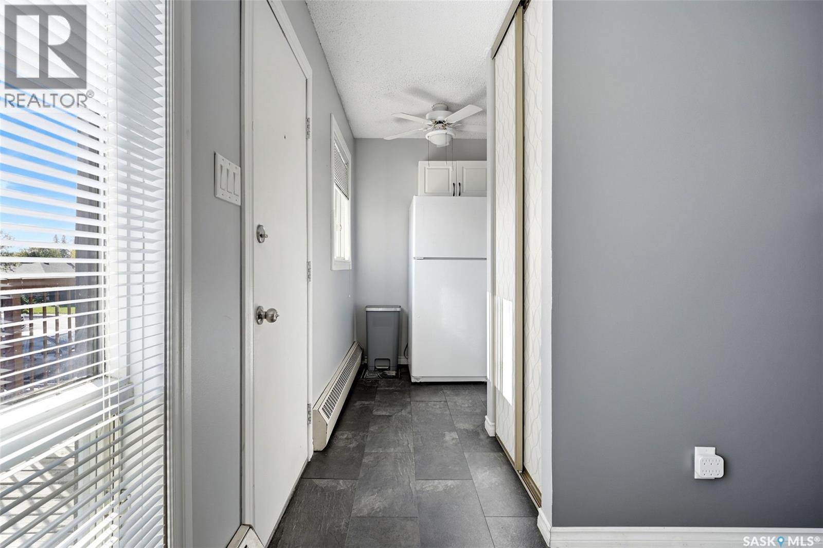 #205 55 Alport CRESCENT - Image 5