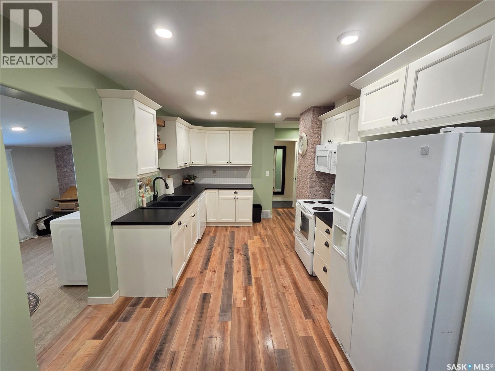 209 6th STREET - 17