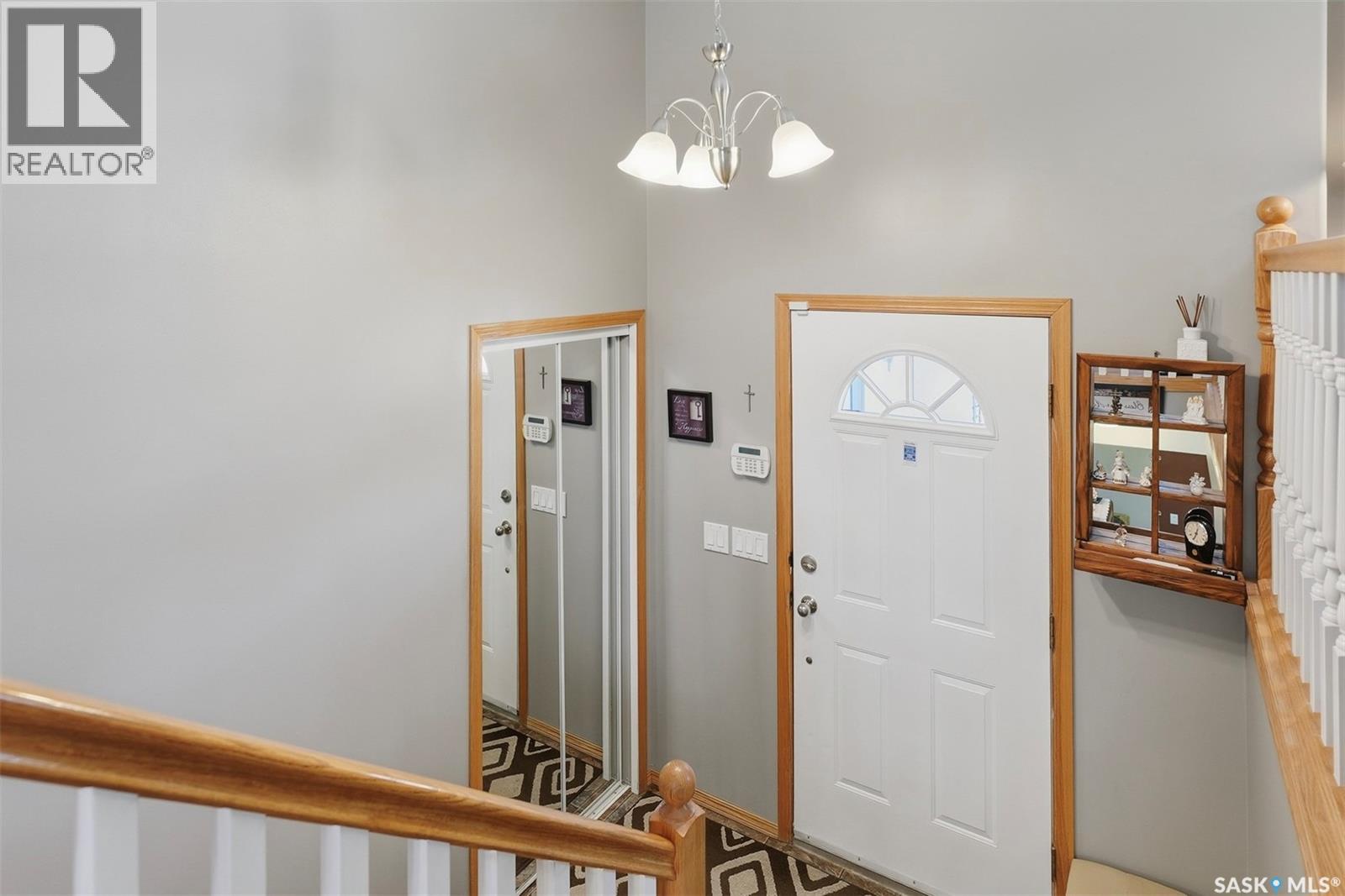 10 Turner PLACE - 3
