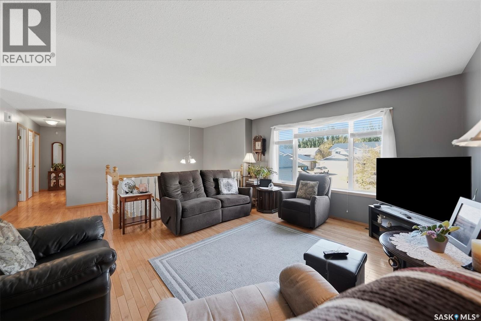 10 Turner PLACE - 5