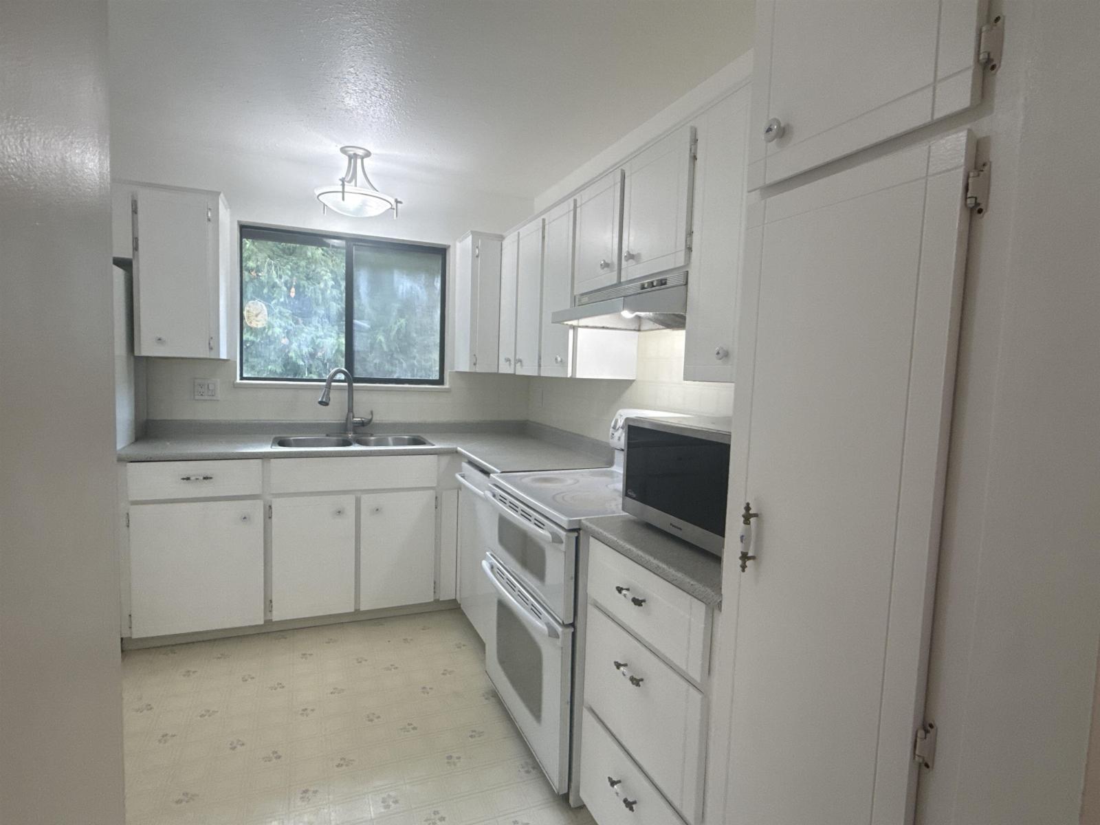 4 Bed, 2 Bath House for Sale in Abbotsford – 35368 WELLS GRAY AVENUE, Abbotsford – MLS# R3153551 - Image 34