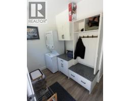105 Pine Point, Blairmore, AB T0K0E0 Photo 11