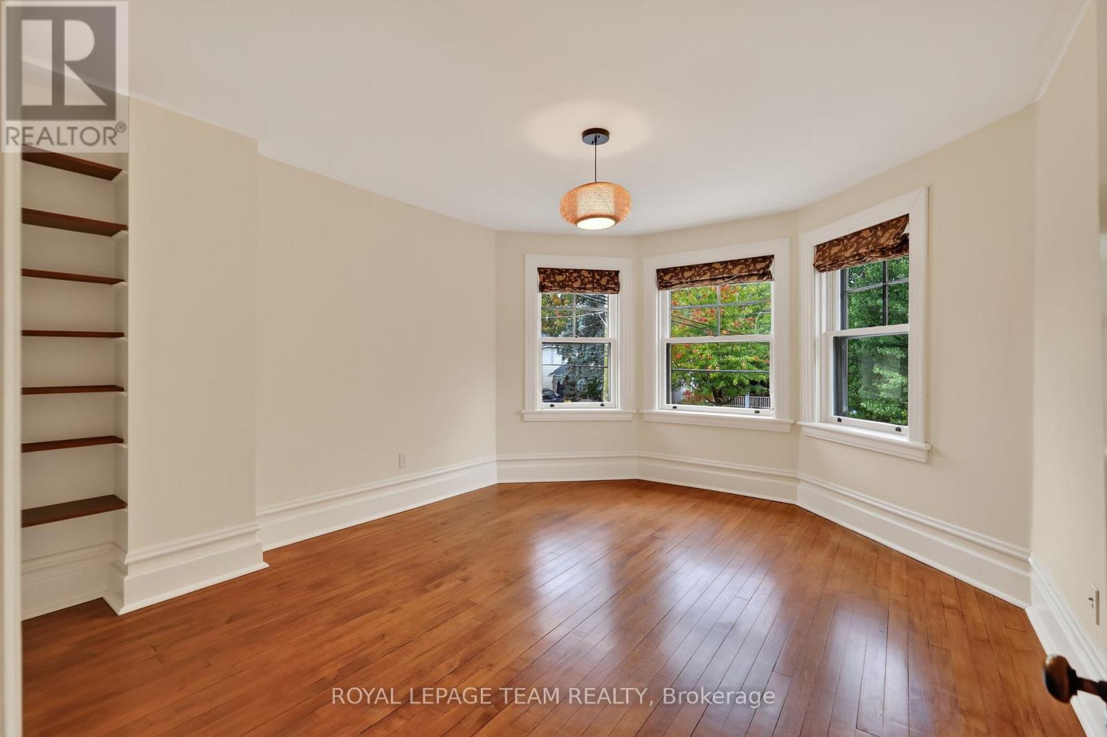515 BROADVIEW AVENUE - 24