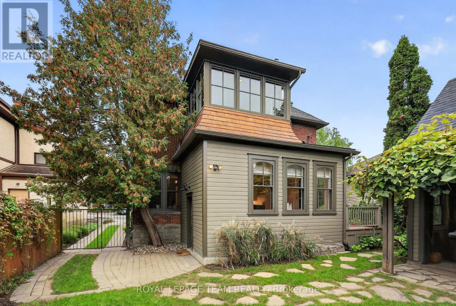 515 BROADVIEW AVENUE - Image 35