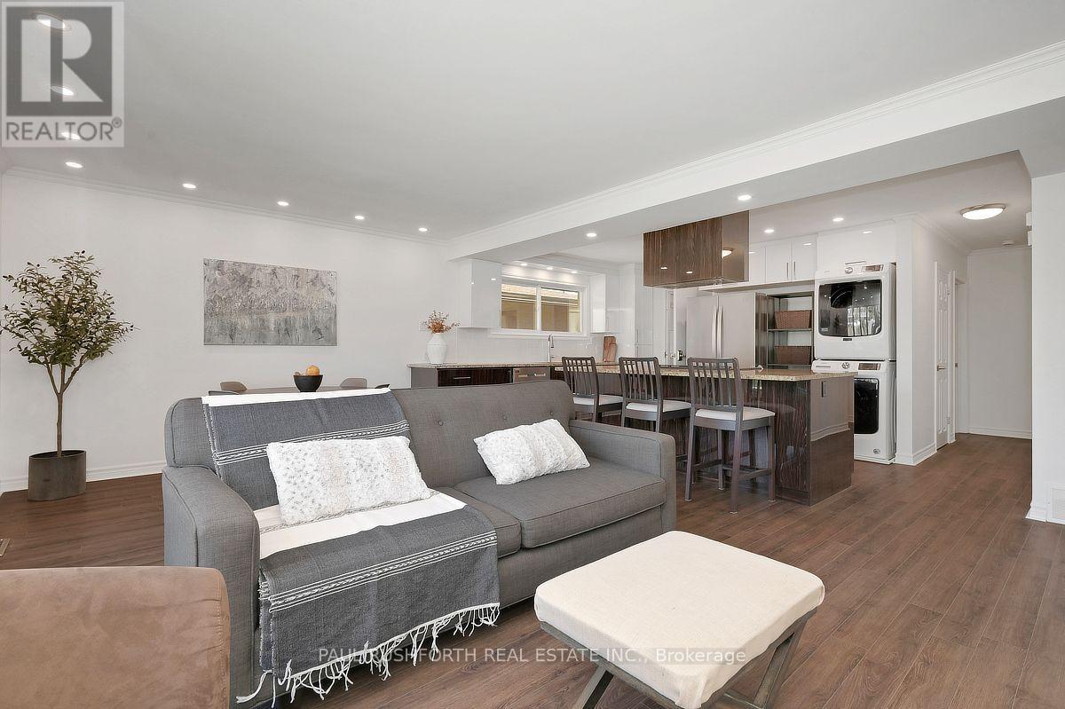 2160 LAMBETH WALK - Image 11