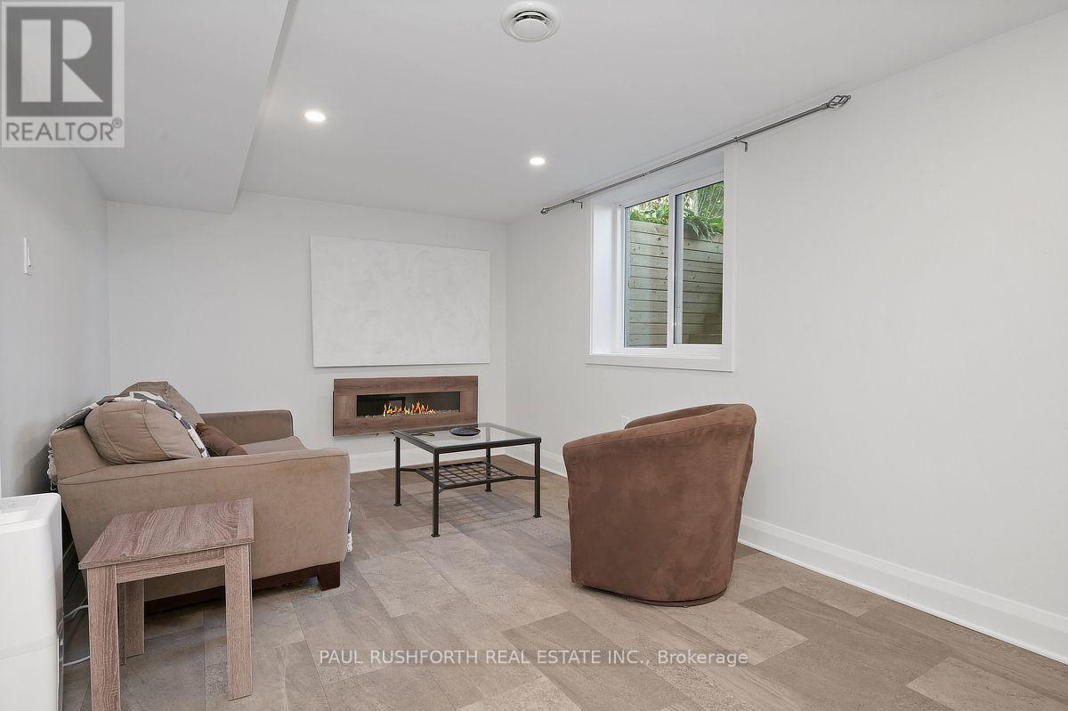 2160 LAMBETH WALK - Image 28