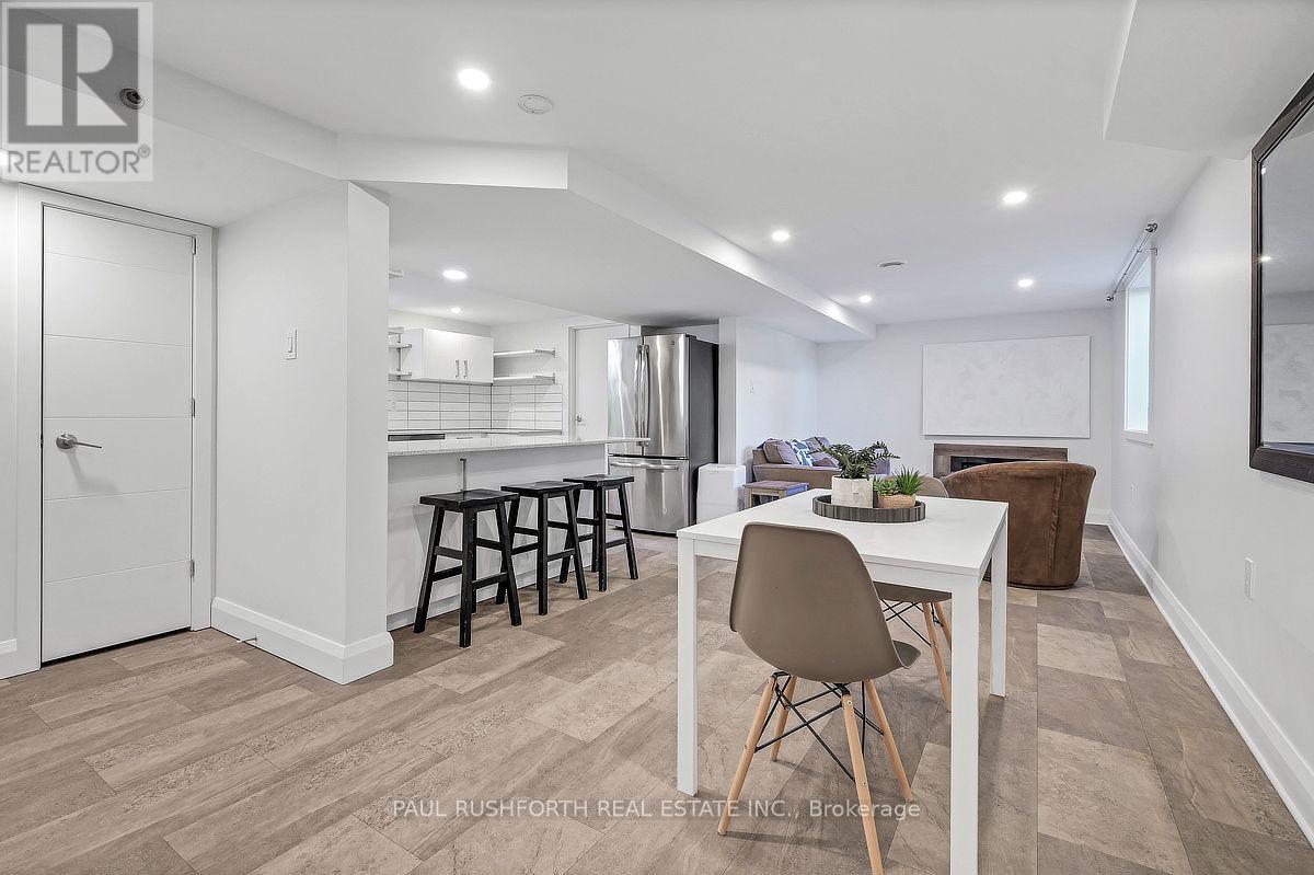 2160 LAMBETH WALK - Image 35