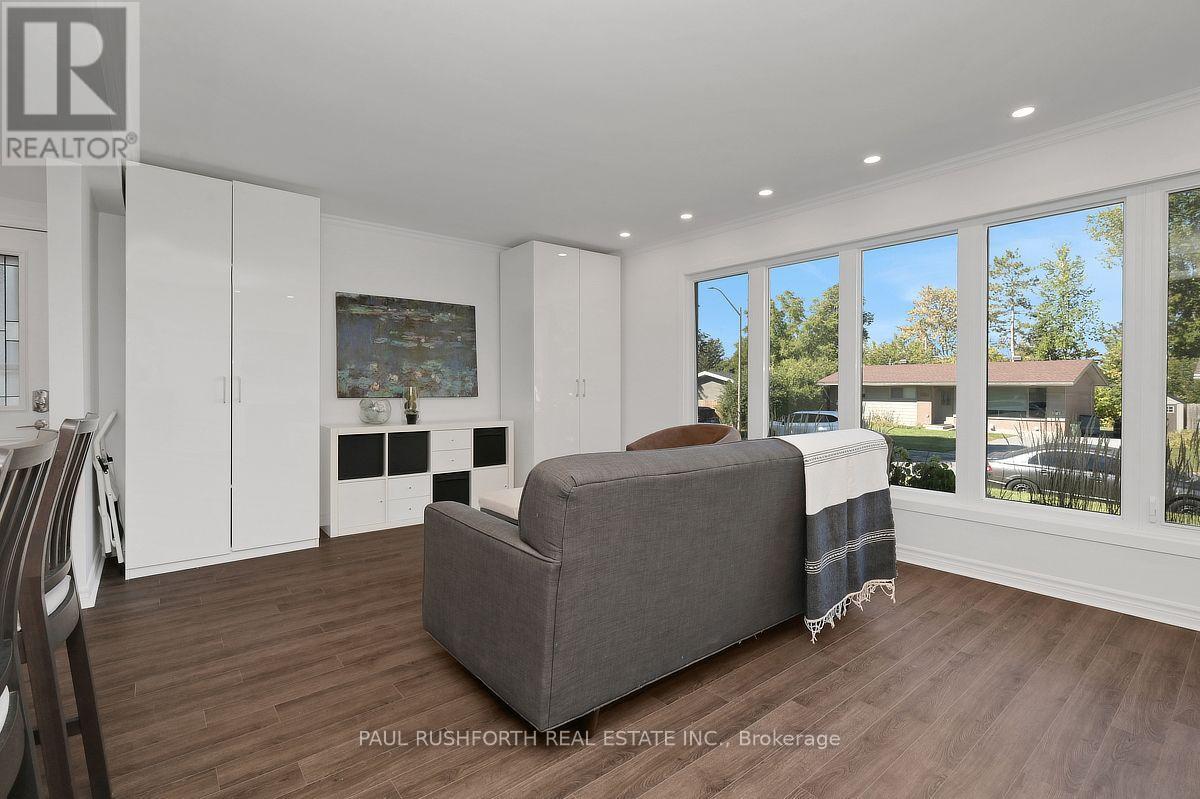 2160 LAMBETH WALK - Image 9
