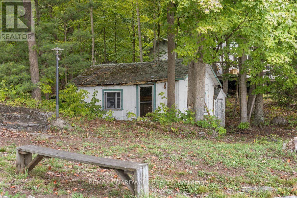 648 BELLOWS BAY POINT - Image 35